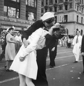 ww2kiss-2